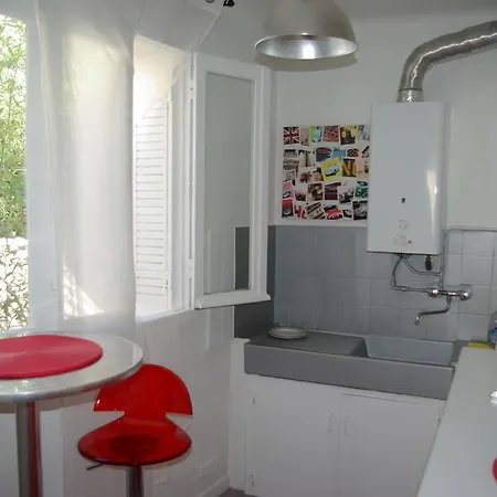 Le Diderot Apartment *